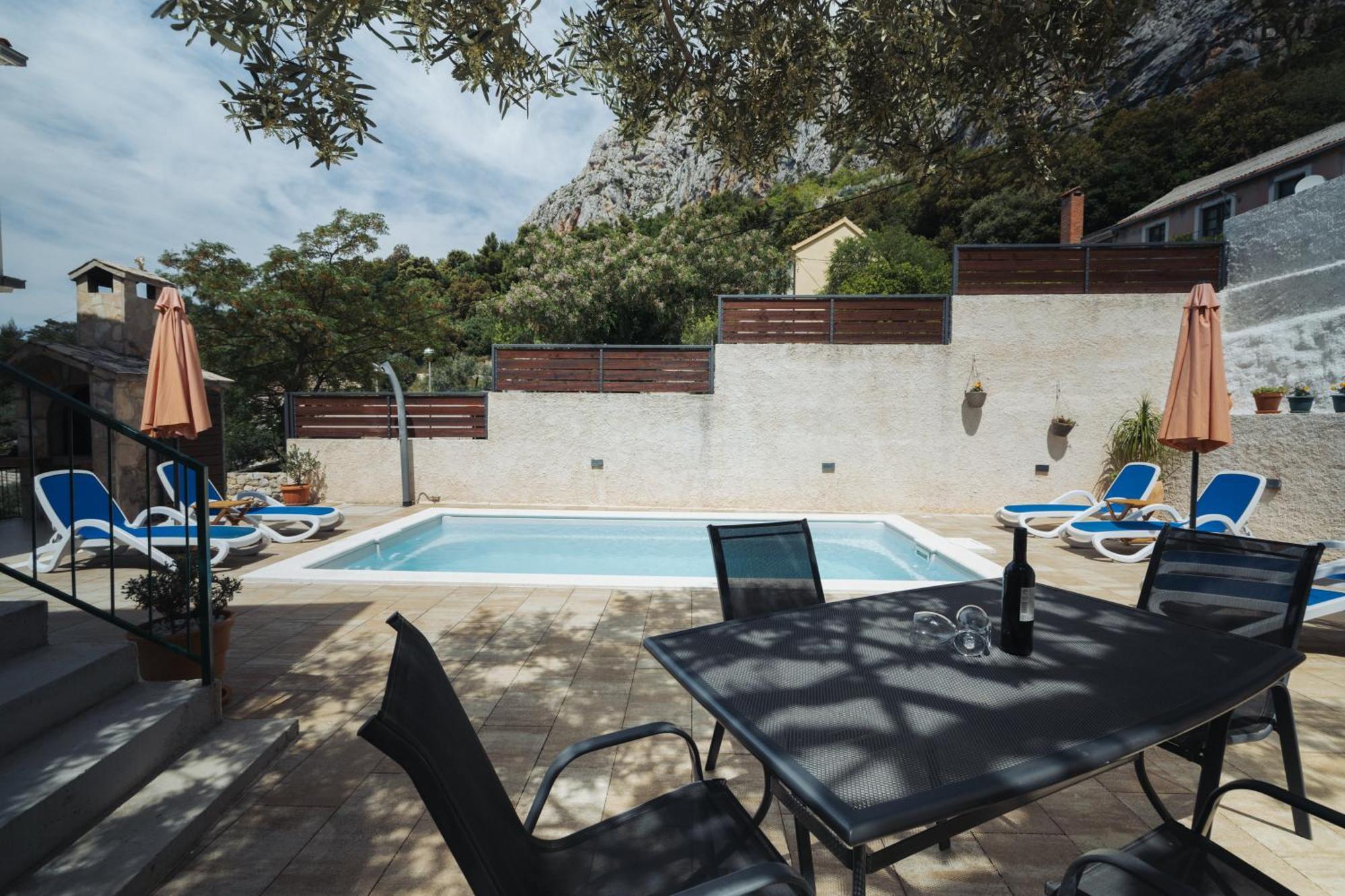 Appartamento Laura On The First Floor Makarska
